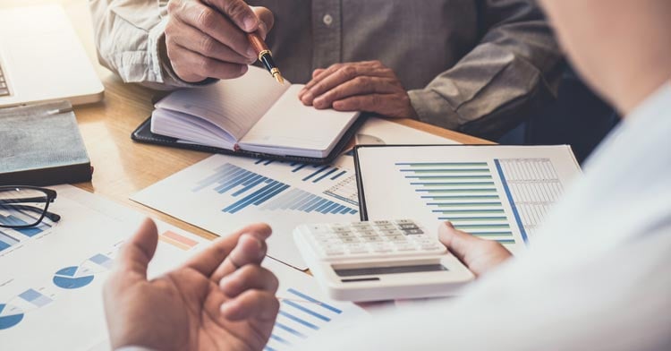 calculator-paperwork-reports-planning-portfolio-is1023391358