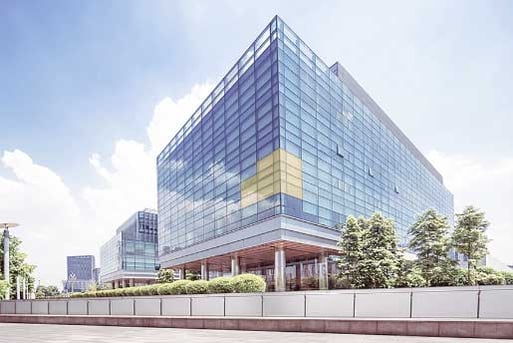 Commercial-office-building-landscape-model-is66907791