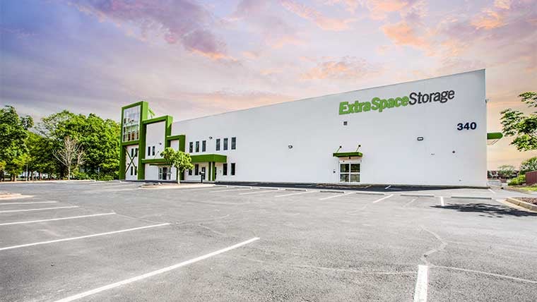 Self Storage - DST