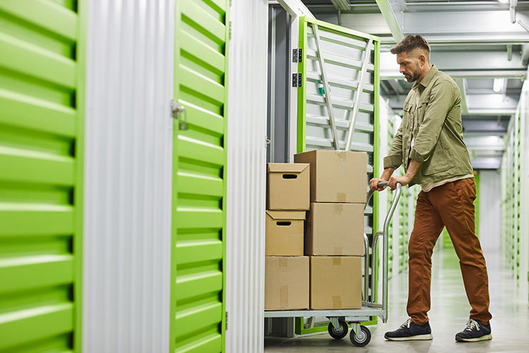 Reasons to Consider Investing in SelfStorage