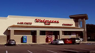 nnn-walgreens-optimized-is33568270.jpg