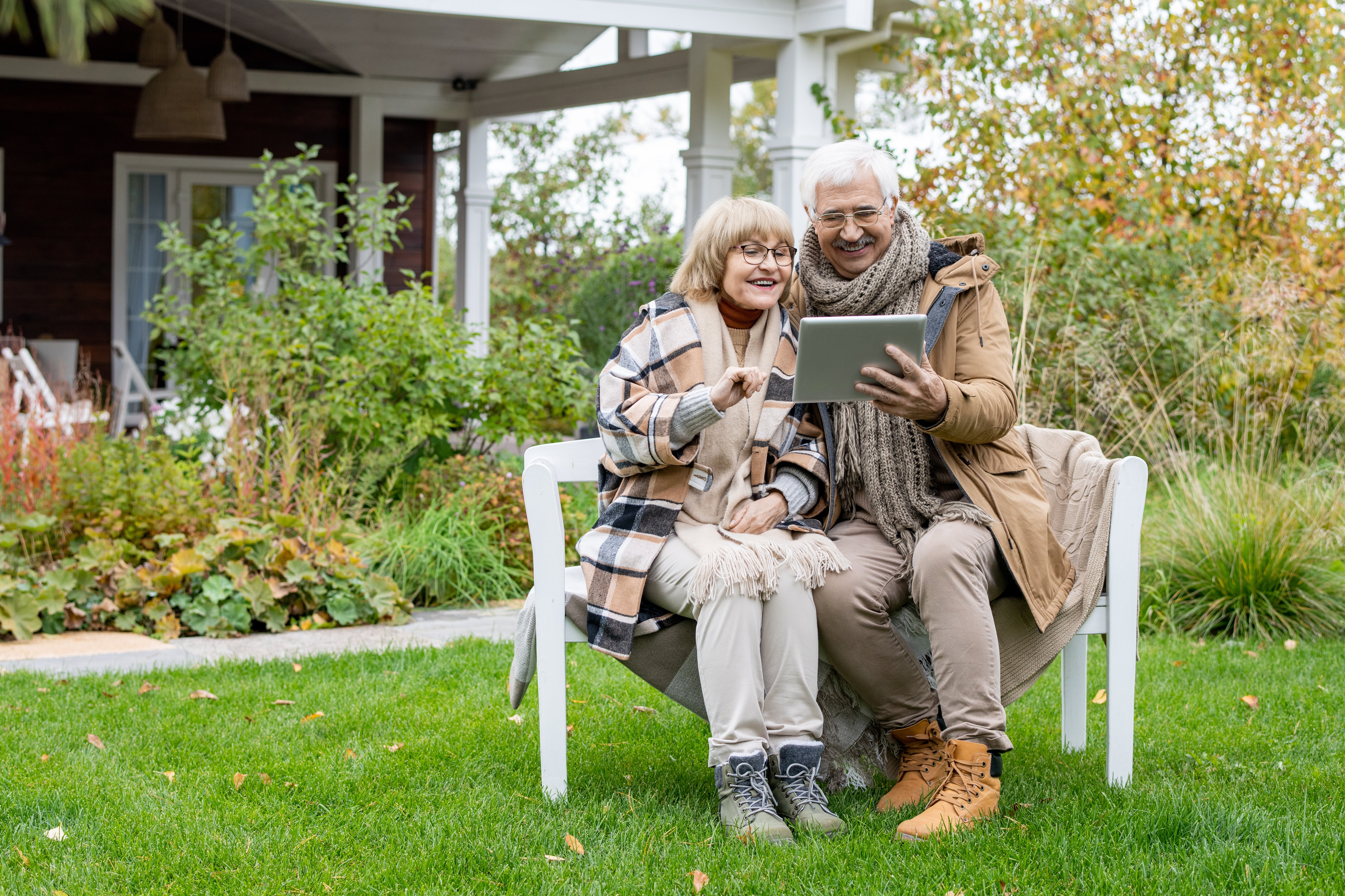 People-Couple-Older-iStock-1279494525