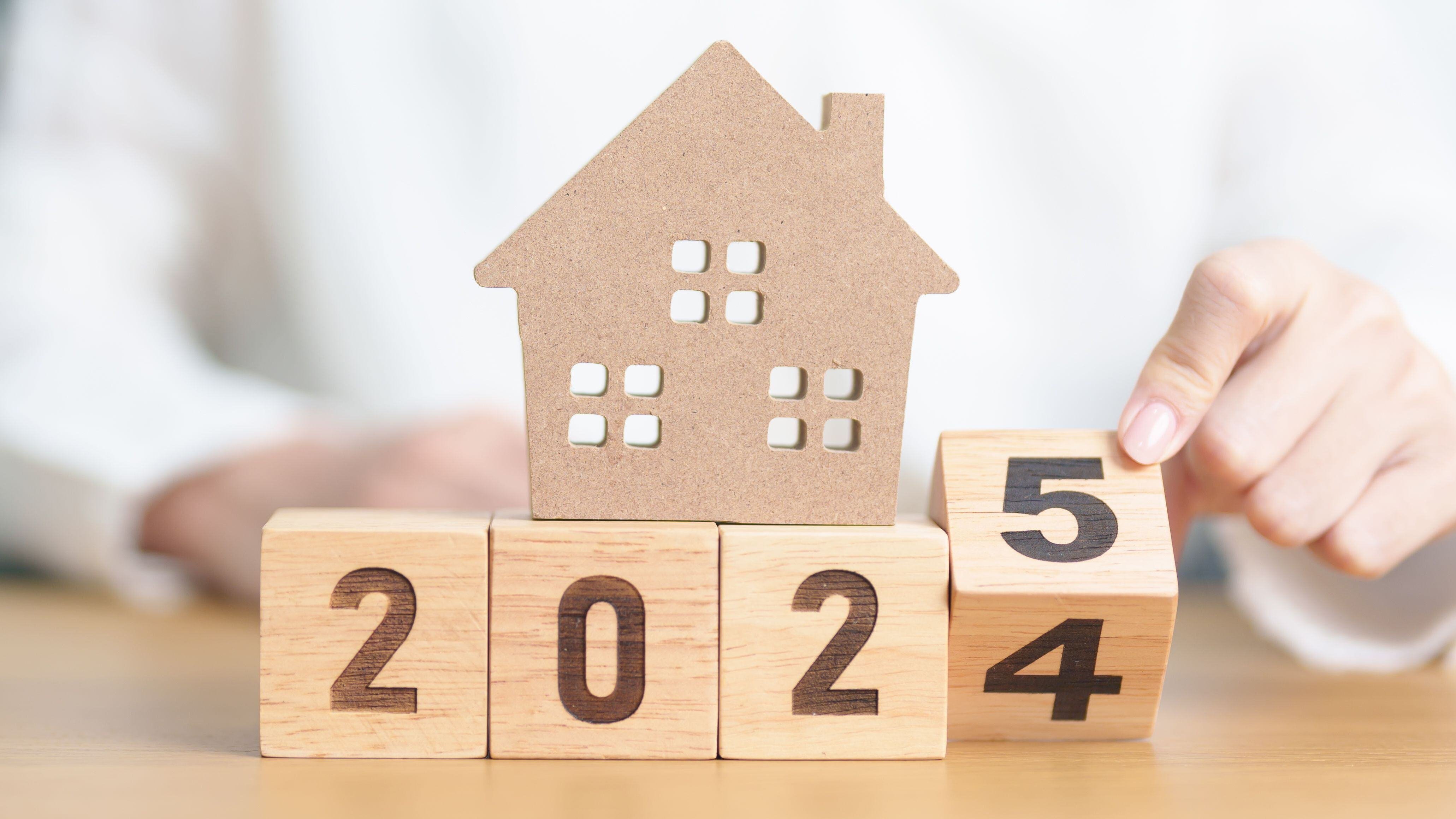 2024 end year to Happy New Year 2025 with house model