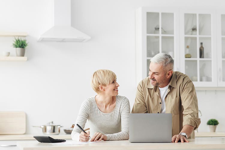 Where Do I Report Mortgage Interest On a 1040 Form?